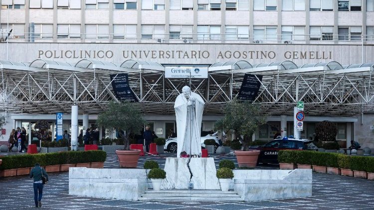 hospital gemelli.jpeg